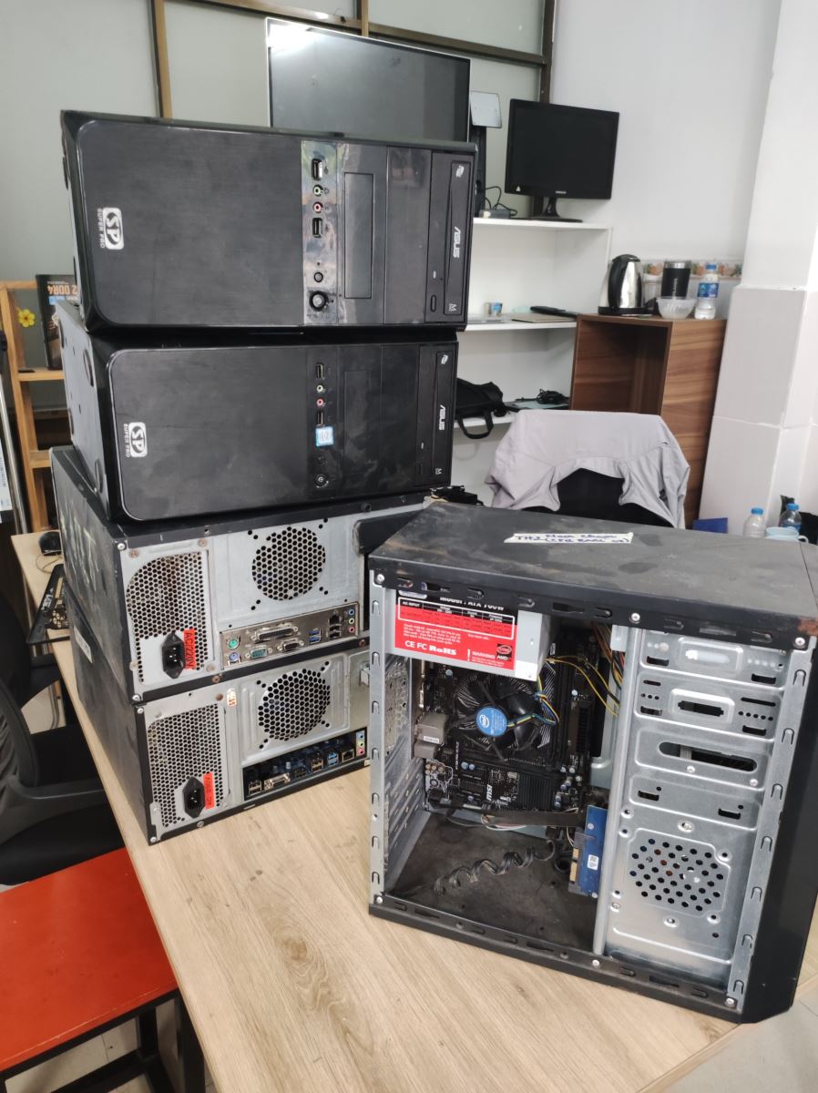 Nếu bạn đang ở Quận Gò Vấp và gặp vấn đề với máy tính cá nhân của mình, việc tìm một cửa hàng sửa PC uy tín là rất quan trọng